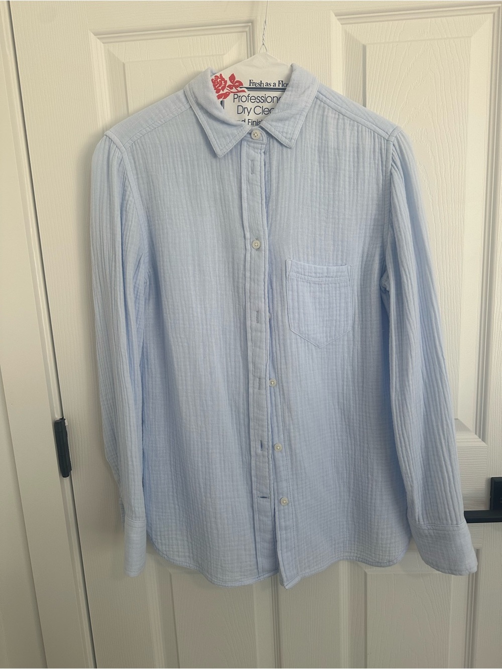 Women’s J Crew Gauze Garcon button up shirt - size 00 like new !